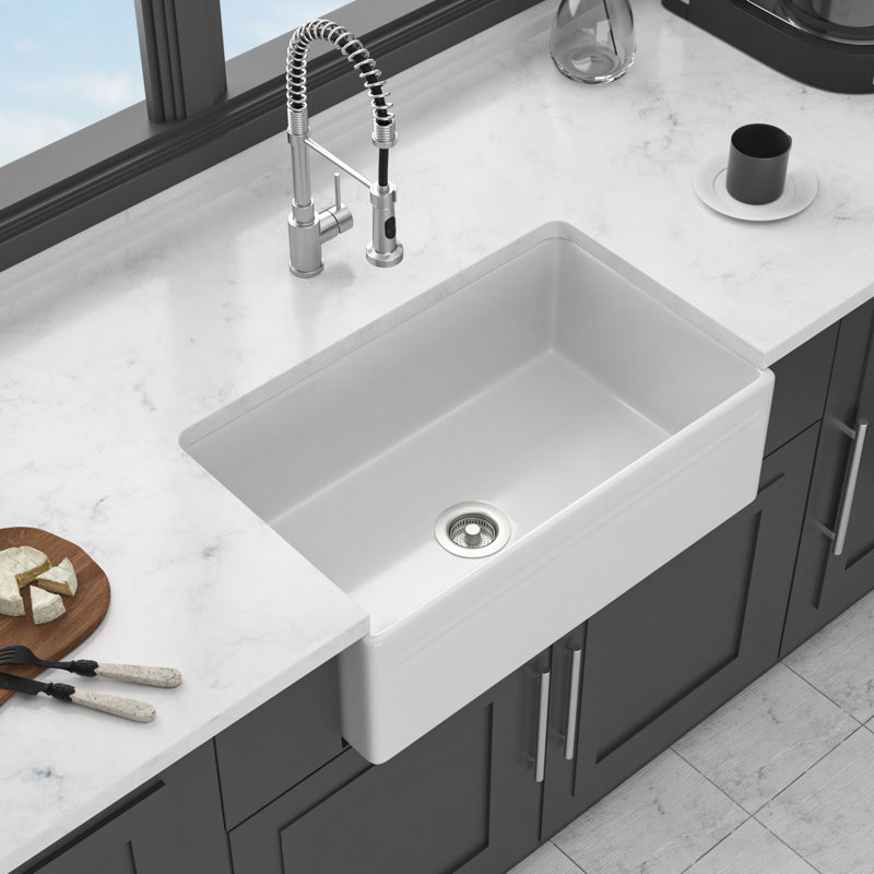 Évier de ferme à cuve simple en céramique blanche à tablier simple en céramique de 30 po, conception réversible pour une installation flexible, anti-rayures et anti-taches, avec ouverture de drain standard, flexibilité de 30 x 18 x 10 po, facile à