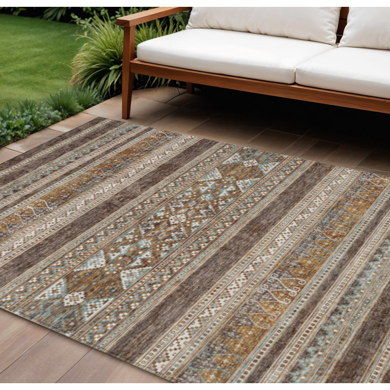 Tapis intérieur / extérieur lavable 10 pi x 14 pi chocolat et gris Sud-Ouest