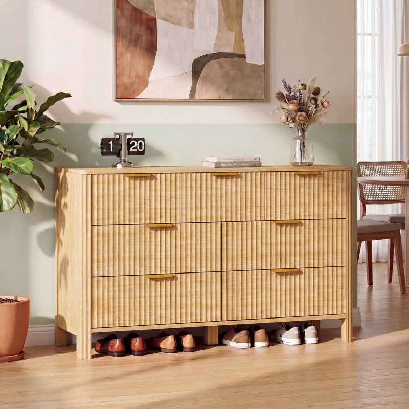 Commode à 7 tiroirs l 47,2 po pour chambre à coucher, commode moderne avec profil incurvé et poignées