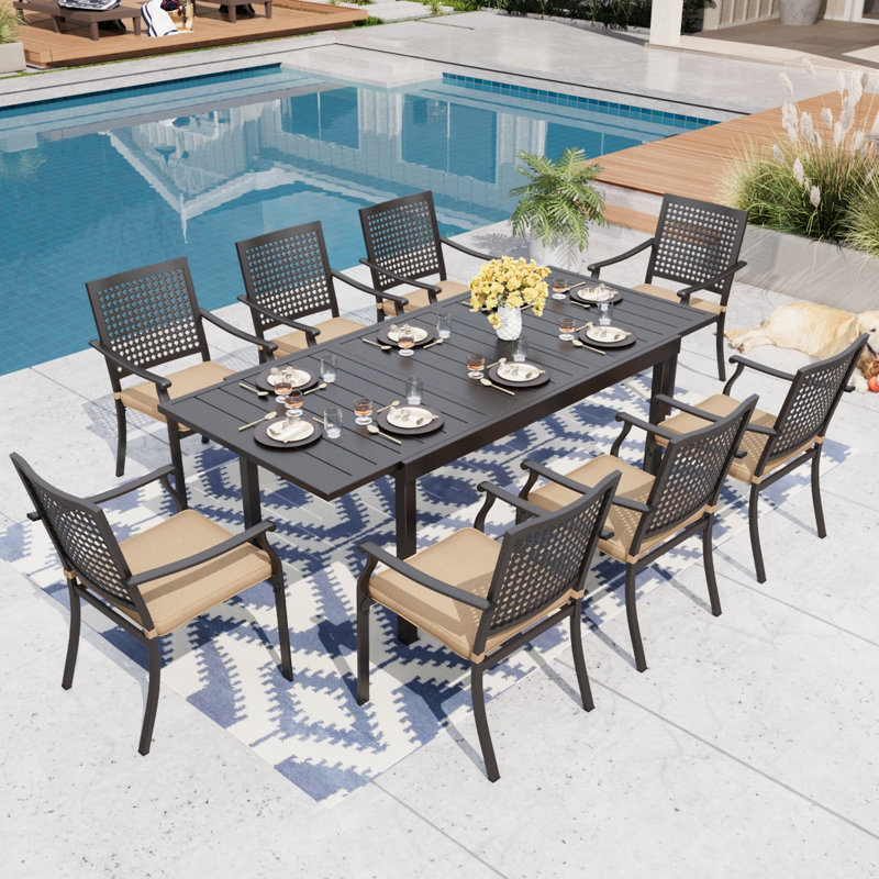 Ensemble repas d'extérieur pour 8 personnes avec chaises de patio et table extensible Williamsburg