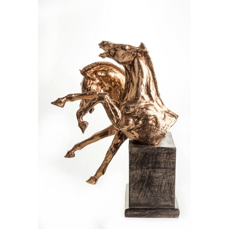 Valverde Figurines & Sculptures