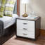 Chic table d'appoint rectangulaire avec plusieurs tiroirs, un ajout élégant et fonctionnel à votre décor