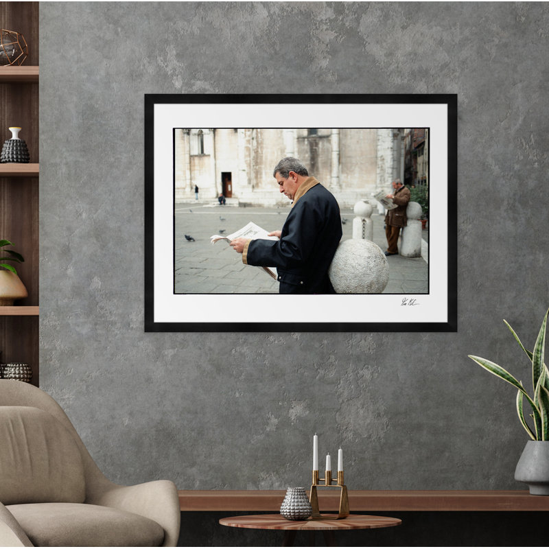 Morning Paper par Tim Klein - Photographie avec cadre photo