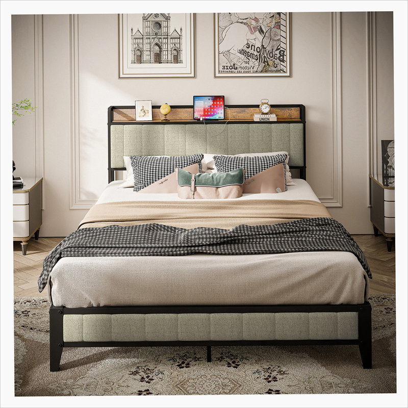 Structure de lit robuste en métal avec station de charge intégrée pour un confort moderne et un sommeil confortable, Gris