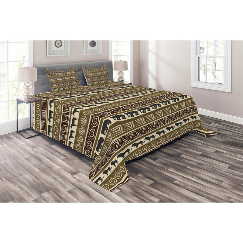 Geometric Shapes Coverlet, King Bedspread + 2 Shams