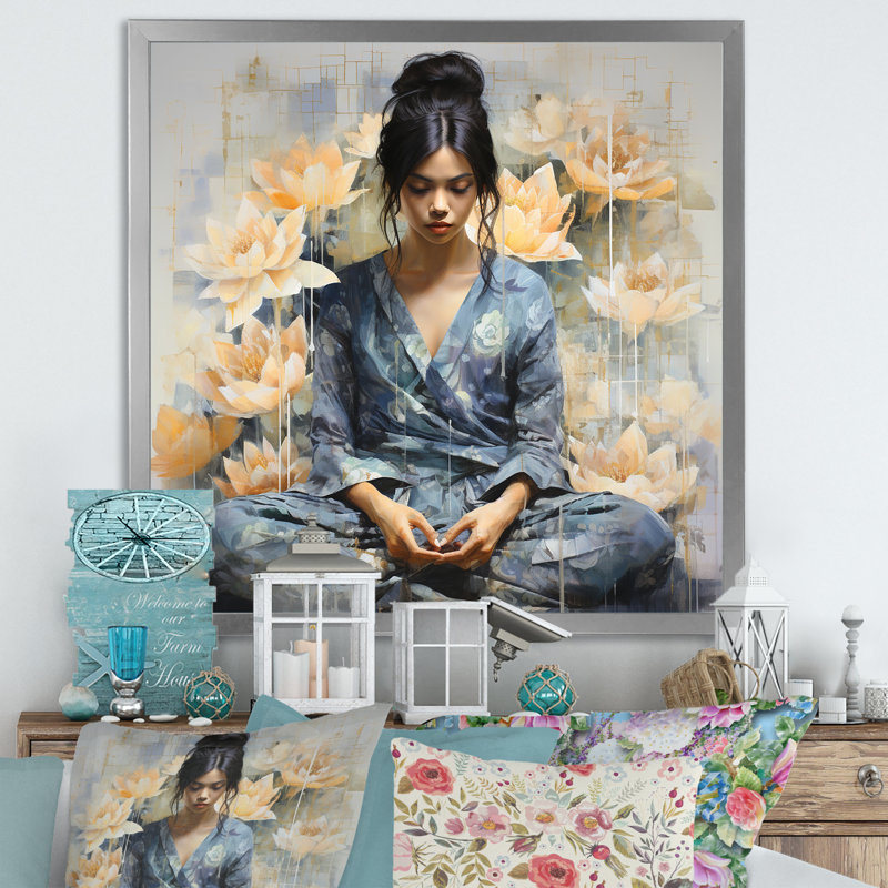Lotus Calm Reflections Woman In Lotus Pose III - Art mural méditation, H 30 po x l 30 po x P 1,5 po, Cadre simple argenté