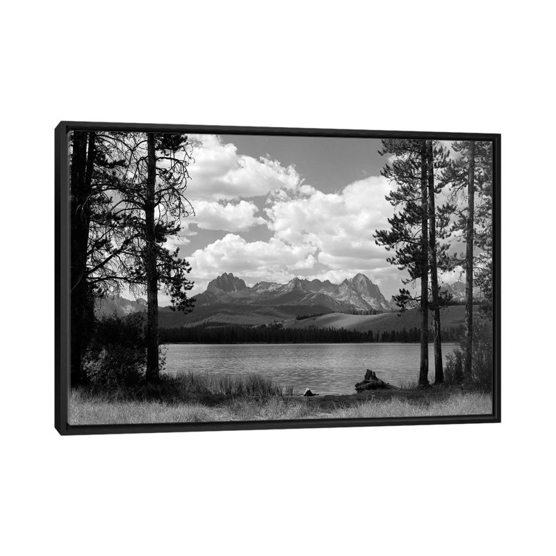 «Little Red Fish Lake 1960», Idaho, H 18 po x l 26 po x P 1,5 po, Toile avec cadre noir, Pas de tapis