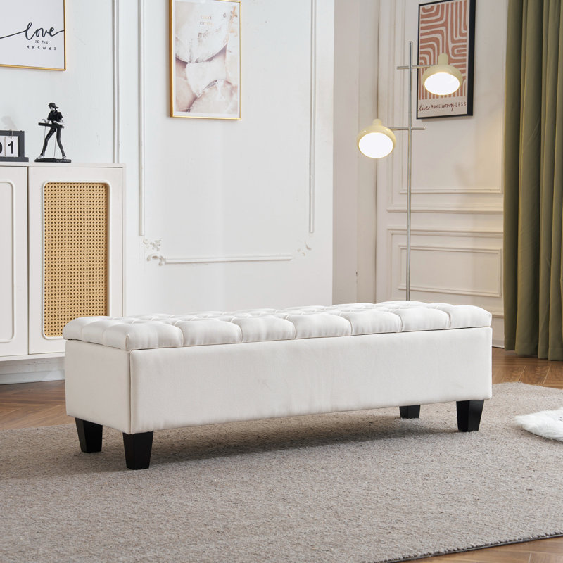 Banc avec siège capitonné et pieds robustes
