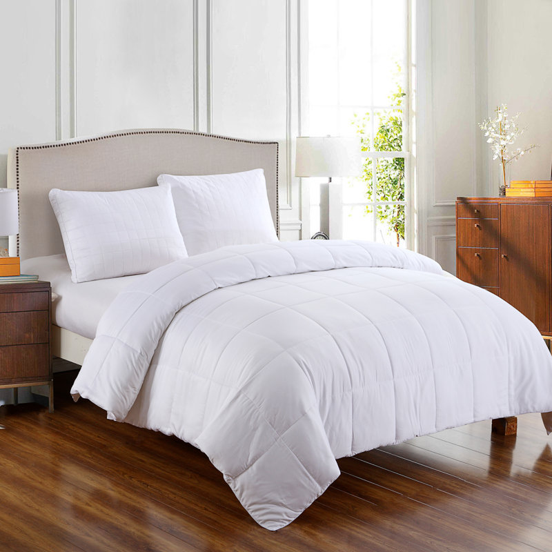 All Season Microfiber Down Alternative Comforter, King