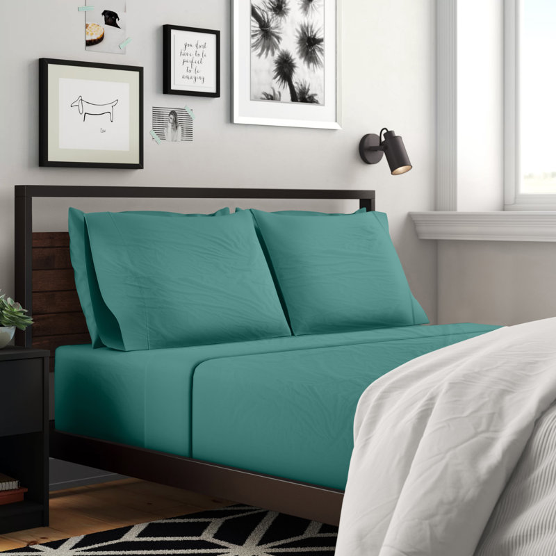 Ensemble de draps en microfibre brossée imitant le satin de coton et offrant une résistance au froissement et respirant