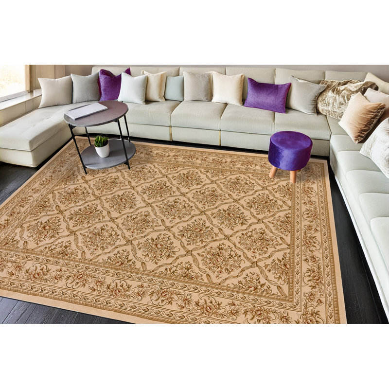 Tapis ivoire persan Atterbury, Rectangle 6 pi 7 po x 9 pi 6 po