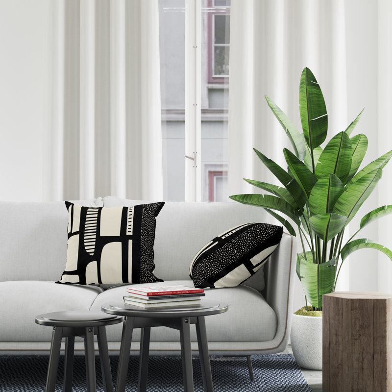 Jeté carré / extérieur en polyester Chamu, L 15 po x H 15 po, Noir / bleu marine