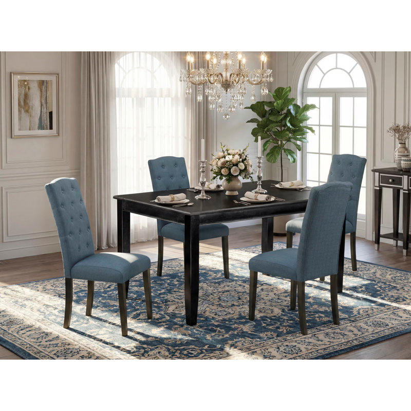 L'ensemble 5 pièces de table et chaises de cuisine comprend une table de salle à manger rectangulaire et 4 chaises rembourrées en tissu bleu minéral, noir