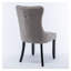 Chaise de salle à manger capitonnée en velours gris, pieds en hévéa massif et garniture cloutée