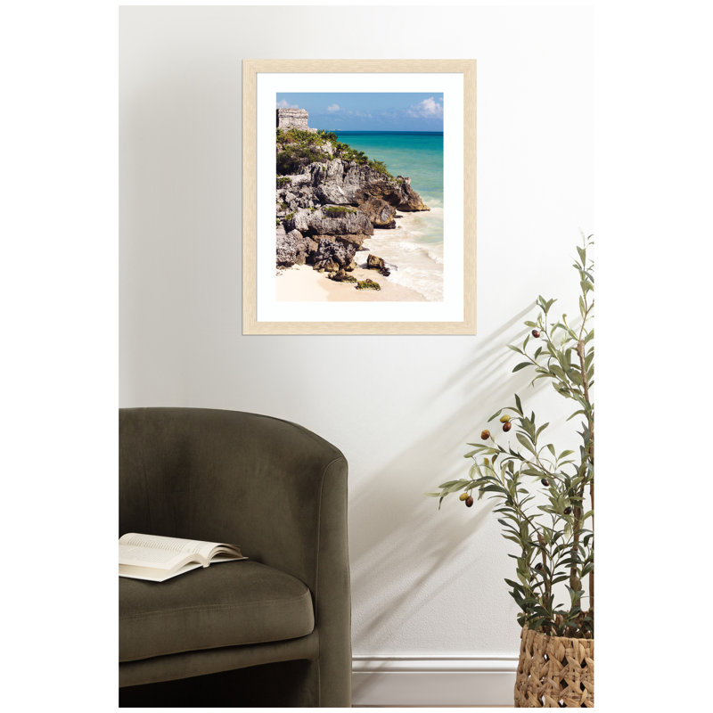 «Tulum Ruins Mexico Seascape» par Stephanie Klatt, reproduction d'art encadrée
