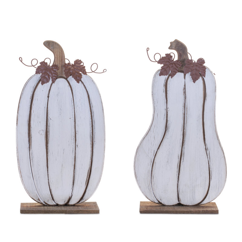 Distressed Wood Pumpkin Décor