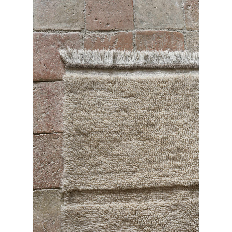 Sheep of the World Hand Woven Wool Area Rug, Runner 2'7" x 7'6"