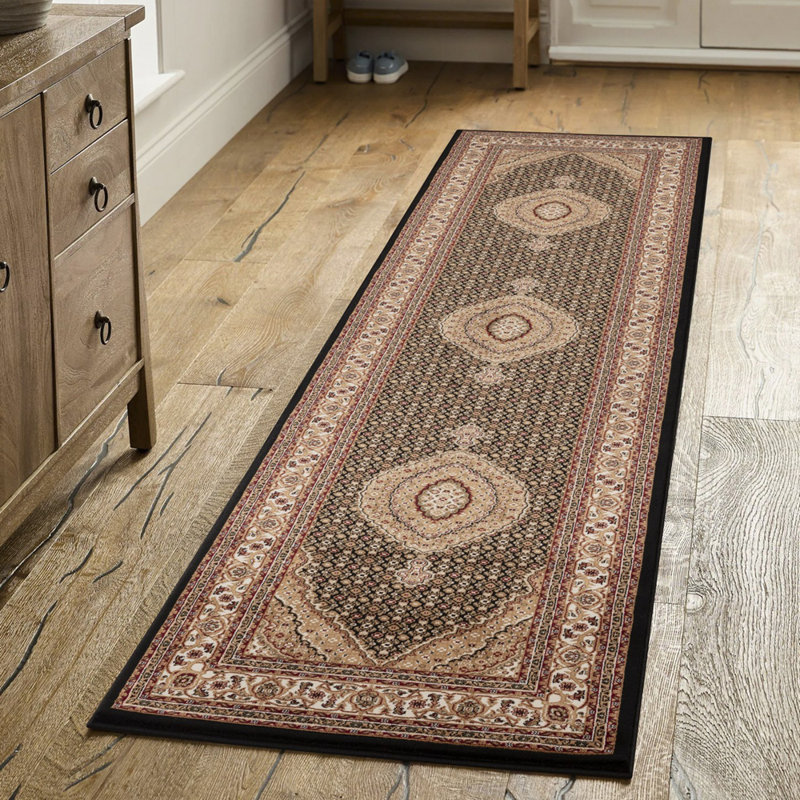 Tapis noir 2 pi 7 po x 9 pi 10 po Manchester