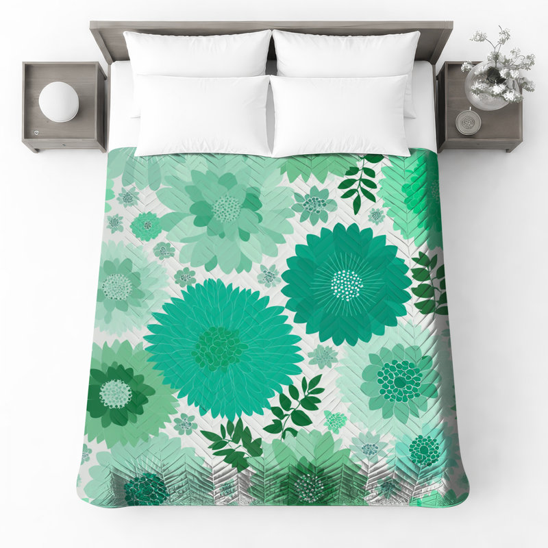 Green Floral Pattern Quilted Bedspread , Queen