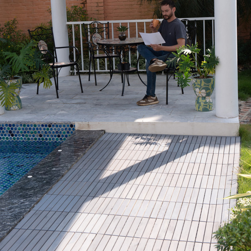 30 PCS Interlocking Deck Tiles Striped Pattern, Light Gray