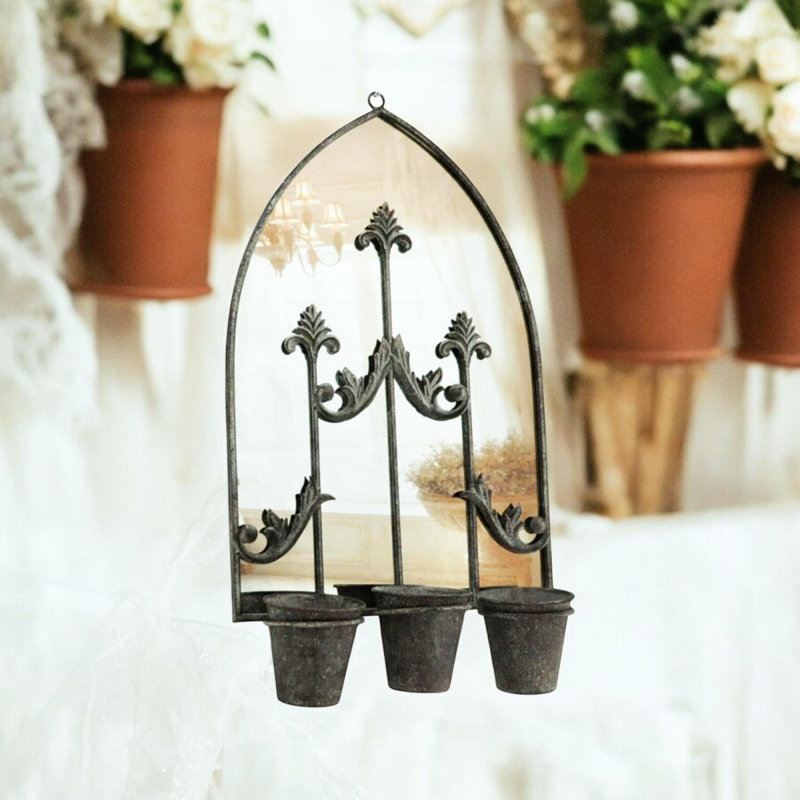 Gavin Wall Planter