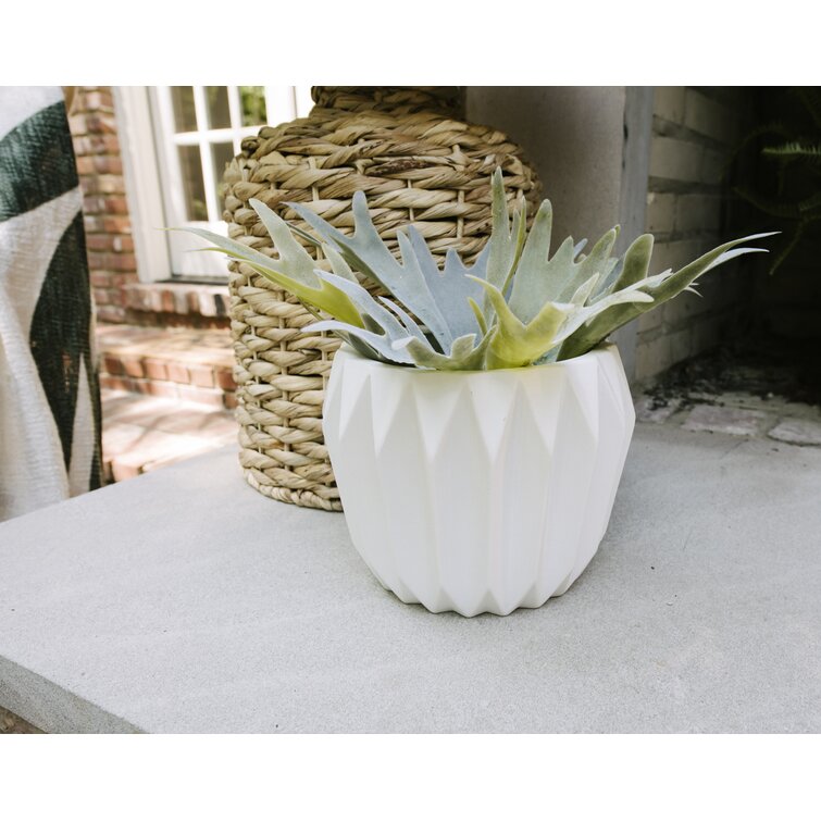 White and Gold Ceramic Fluted Planter Pot with Drainage Hole