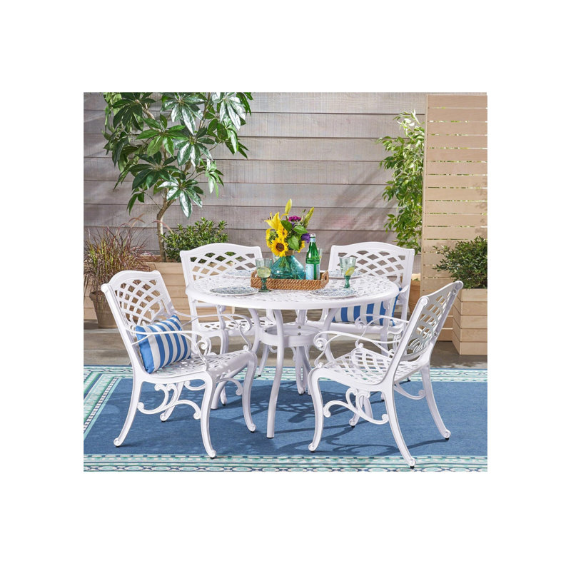  Ensemble de salle à manger d'extérieur en aluminium avec table ronde à motif en treillis et quatre fauteuils pour une salle à manger élégante