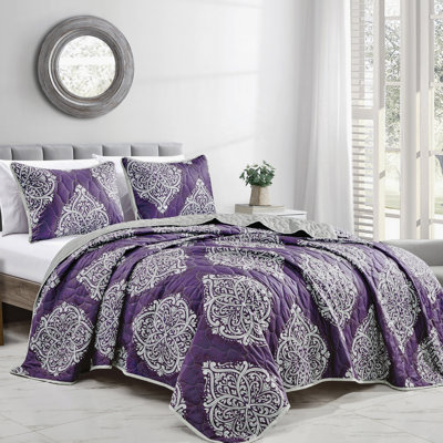 Purple White Damask Reversible 3 Piece Queen Bedspread Set，Queen