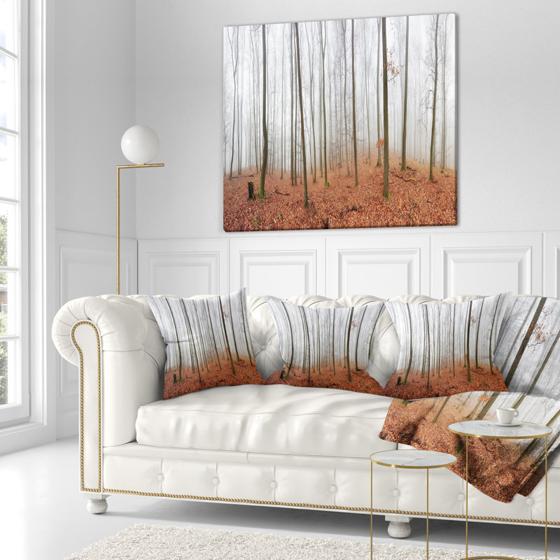 Coussin de forêt d’automne avec arbres au brouillard lombaire, Carré 16 po, Coussin décoratif