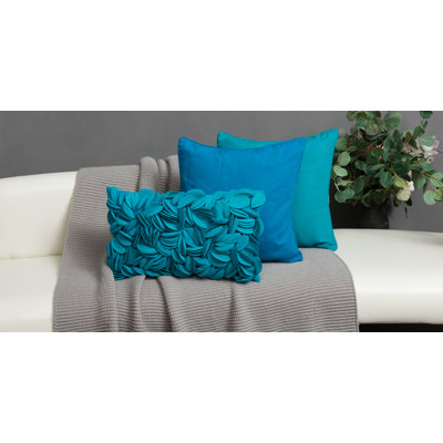 Housse de coussin brodée