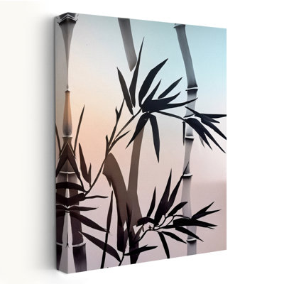 Silhouette de bambou minimaliste avec lueur douce II - art abstrait de bambou aquarelle paysage