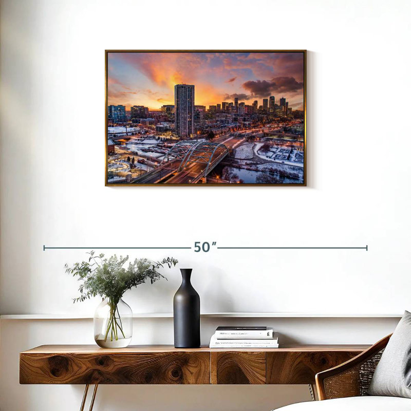 Coucher de soleil d'hiver à Denver, Cadre flottant doré, 31 po x 21 po