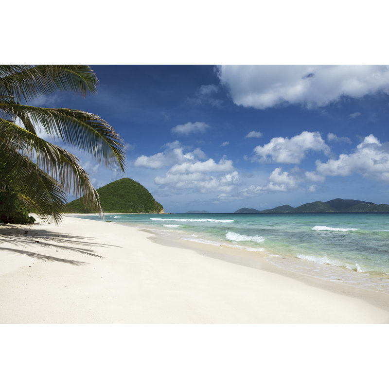 Long Bay et Belmont Point à Tortola, Îles Vierges britanniques par Cd Wheatley