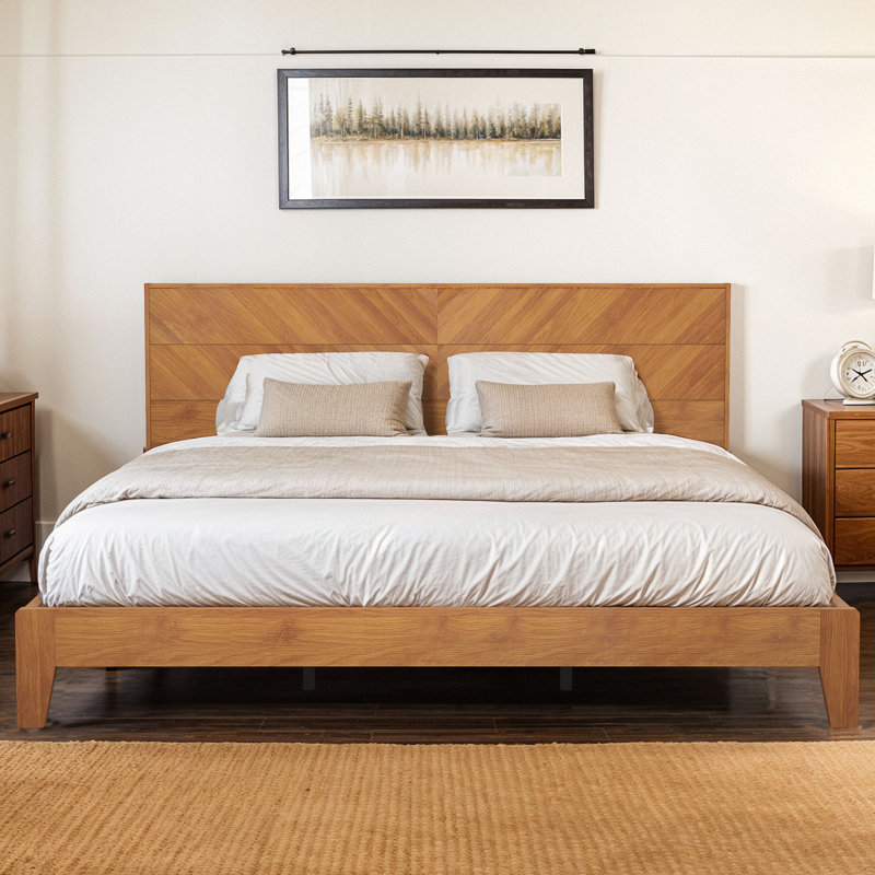 Aleshire Platform Bed, King, Amber Walnut