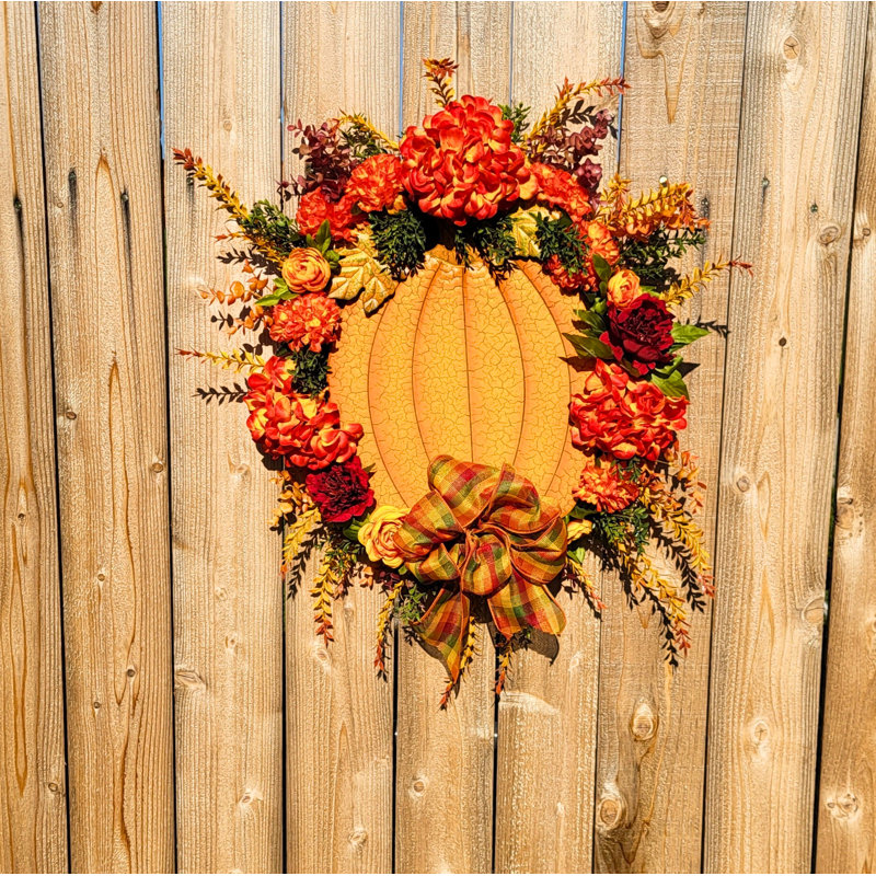 Couronne de faux assortiment 28 po