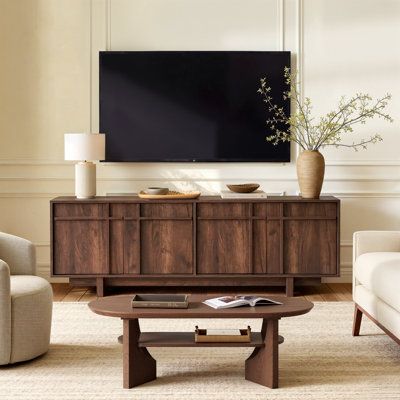 Meuble télé pour téléviseur de 75 pouces, meuble télé de style Mid-Century avec lignes squelettiques, finition grain de bois, console multimédia avec rangement, centre de divertissement 65,6 po pour le salon, la chambre à coucher, noyer
