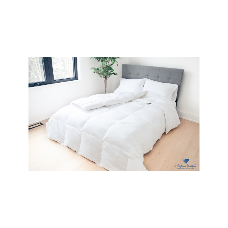 Marseille Winter 625 Fill Power White Duck Down 500TC Comforter, Queen