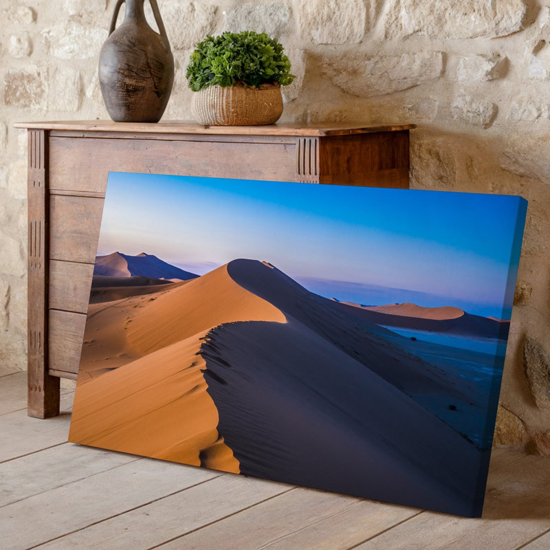 Toile, "Un paysage serein du désert au crépuscule", art mural qui crée des formes ondulées lisses, H 9 po x l 12 po