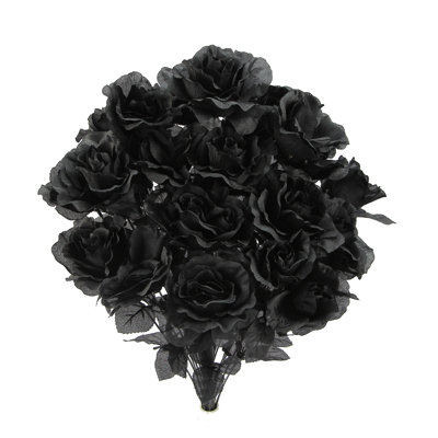 Bouquet de rose artificielles en fleurs