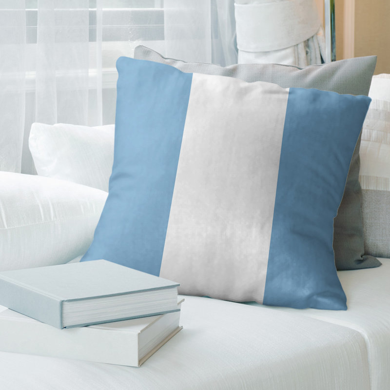 Oreiller suède de caroline du nord, 20 po x 20 po, Bleu bébé / blanc / bleu bébé