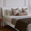 Lit plateforme en bois Phoenix avec pied de lit assorti-1747838-1747839