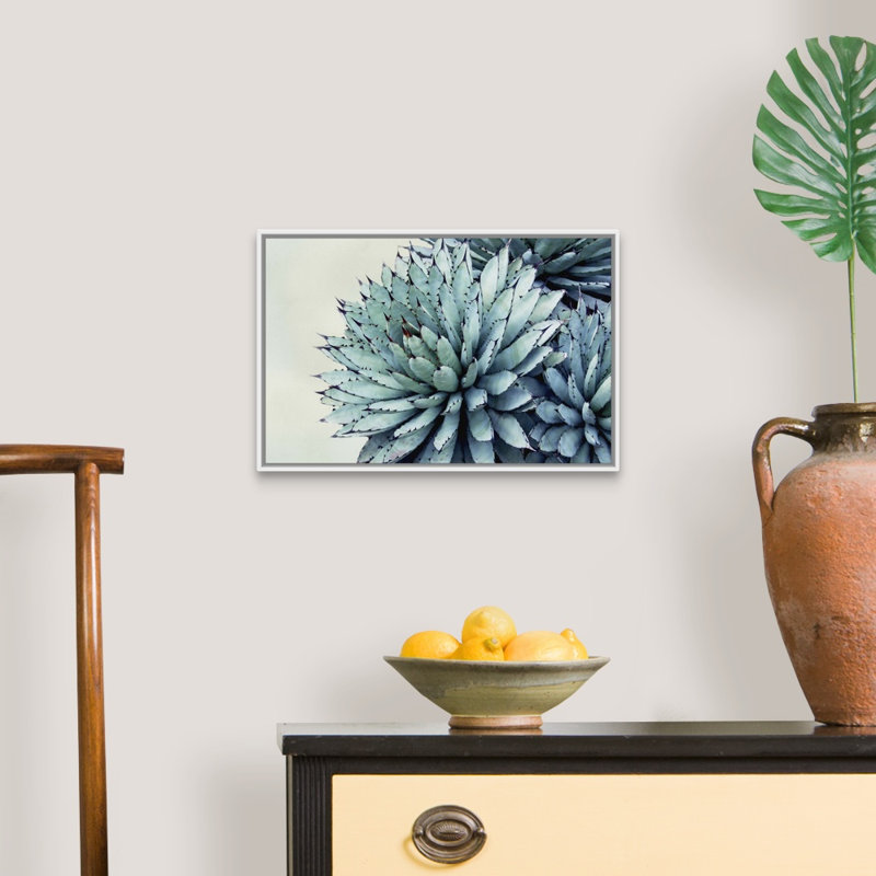 « Green Crush IX » par Elizabeth Urquhart-reproduction de photo sur toile, Cadre blanc, H 14 po x l 20 po x P 1,75 po