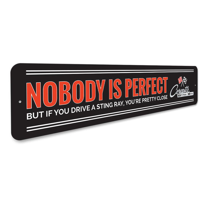 «None is Perfect» Chevy Corvette, H 6 po x l 24 po x P 0,06 po