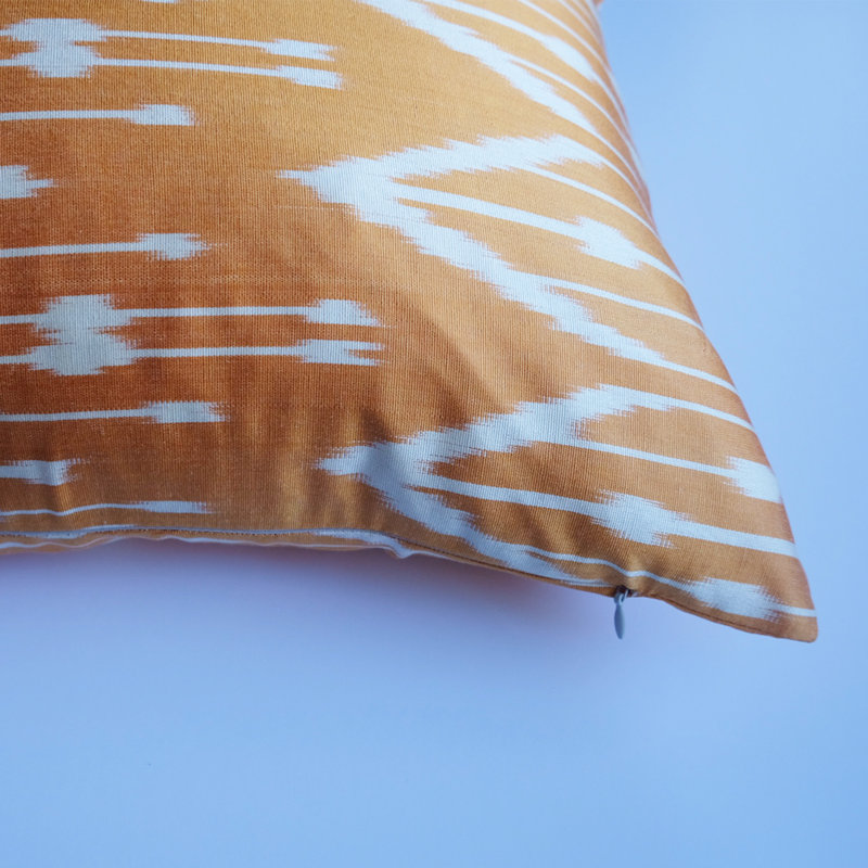 Gurun Silk Lumbar Pillow Cover & Insert
