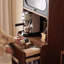 Vitrines en bois massif brun noisette