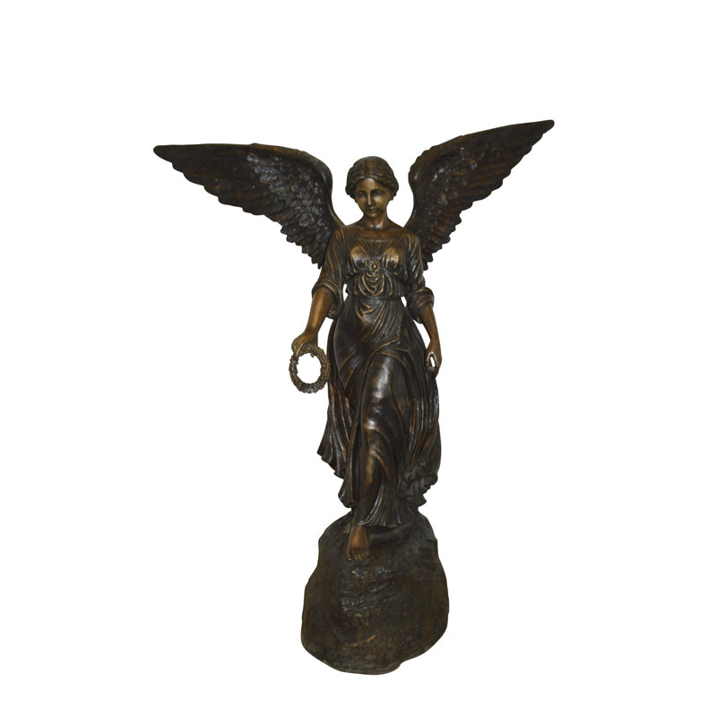Statue ange debout sur un rocher en bronze - Taille: L 60 po x l 36 po x H 71 po.