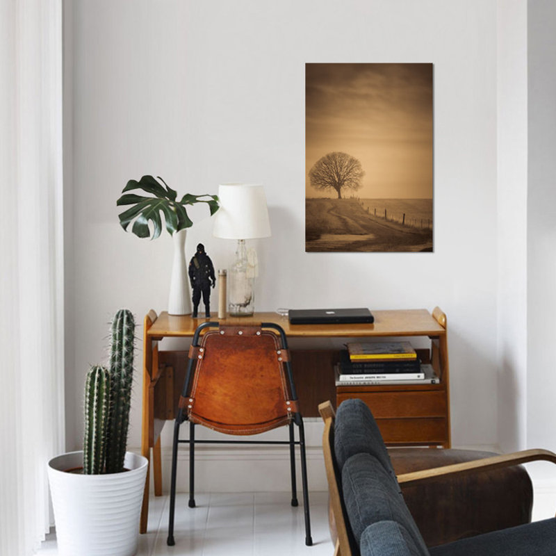 «The Tree at the End of the Patht» par Don Schwartz, reproduction sur toile tendue sur châssis, H 18 po x l 12 po x P 1,5 po