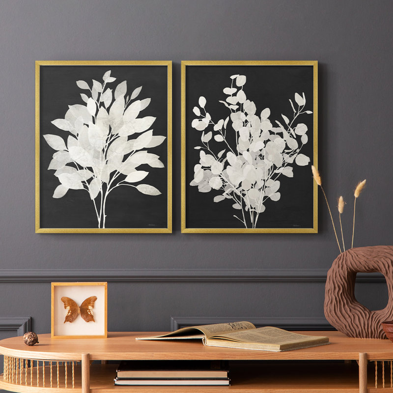 «Misty Branches I», reproduction encadrée de qualité supérieure - prête à être accrochée - aucun clou requis - aucun clou requis