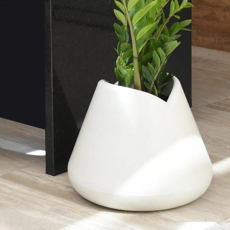 Dobroslava ECOBO Eco-Friendly Novelty Pot Planter, Tulip Indoor/Outdoor Four Season UseOff White, 18.8" H x 15.2" W x 15.2" D