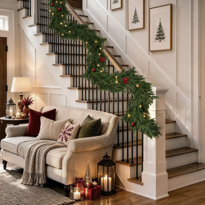 Guirlande de Noël artificielle en pin Norfolk de 2,74 m (9 pi), feuillage persistant artificiel réaliste au toucher, pour foyer, escalier, table, porte, décoration intérieure et extérieure (lot de 2)